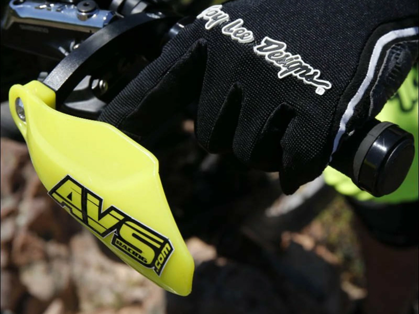 AVS Racing Protège Mains VTT MTB Hand Guard Basic 5 AVS Racing Protège Mains VTT MTB Hand Guard Basic – Image 3