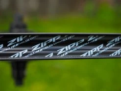 ZIPP 303 Firecrest Roues Carbone 650B Gravel Disque Tubeless 2023 -Pas Cher accessoires vtt Magasin zipp 303 firecrest roues carbone 650b gravel disque tubeless 2023 5